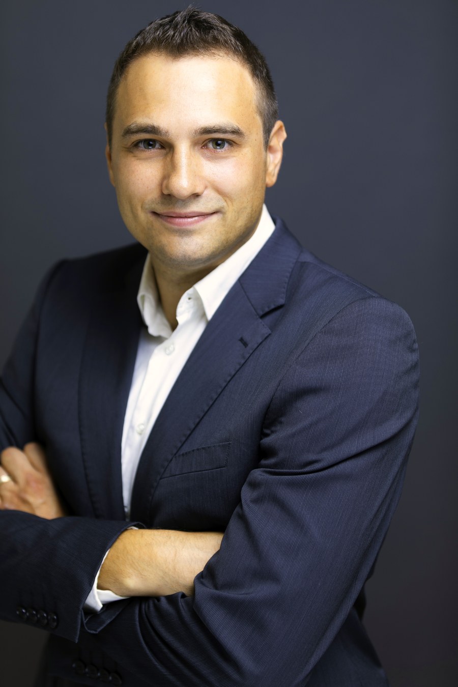 Vadim, licensed independent insurance advisor and founder of Maru Insurance, serving Washington and Florida